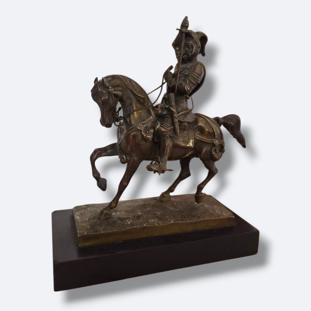 Bronze équestre représentant un cavalier en armure – XIXe siècle