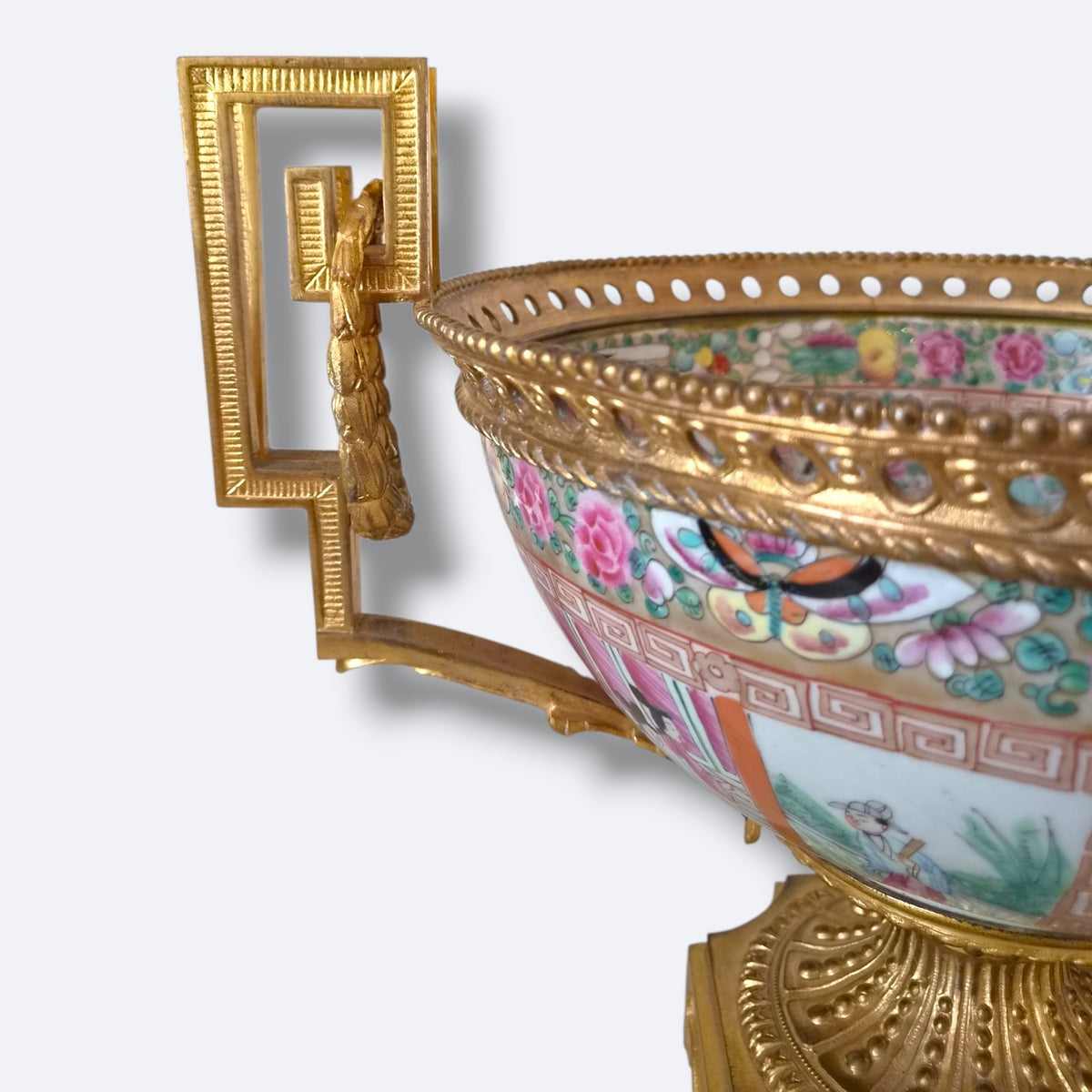 Coupe en porcelaine de Canton et bronze doré – XIXe siècle
